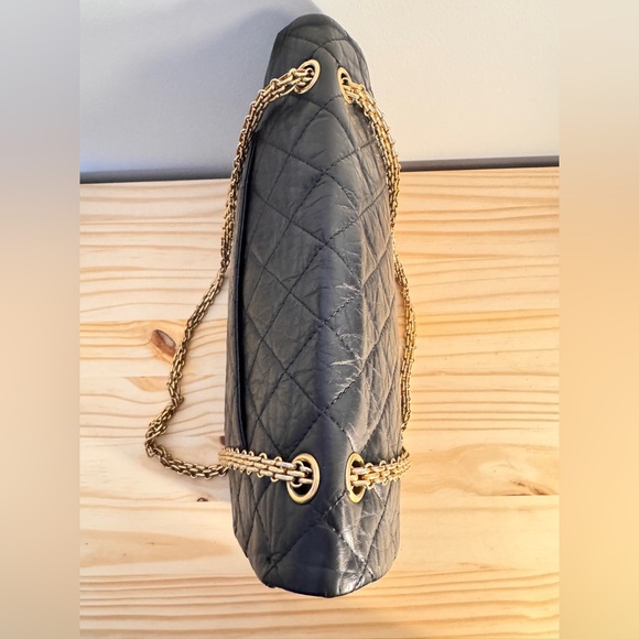 Authentic Chanel 2.55 calfskin medium size 226 Quilted double flap Bag - Picture 8 of 16